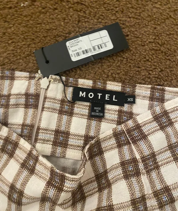 Motel Rocks NWT  Skirt - Image 3