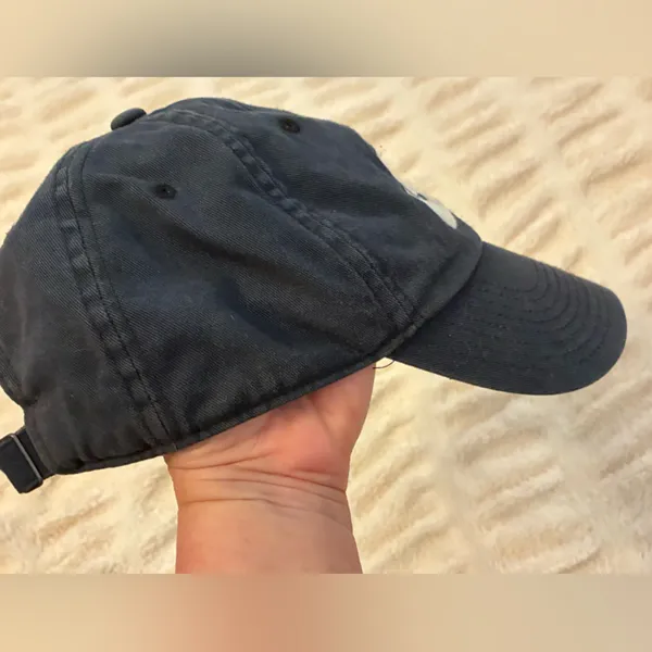 Nike Dark Blue Cap with White Logo - Image 2