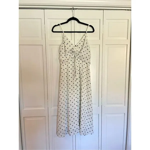 Bp Nordstrom NWT black dot tie front midi dress small - Image 3