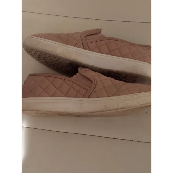 Steve Madden Womens Ecentrcq Quilted Slip On Sneakers Pink Size 6.5 - Image 3