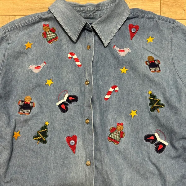 Karen Scott II 2X Christmas Denim Shirt Embroidered Holiday Applique Cottagecore - Image 2