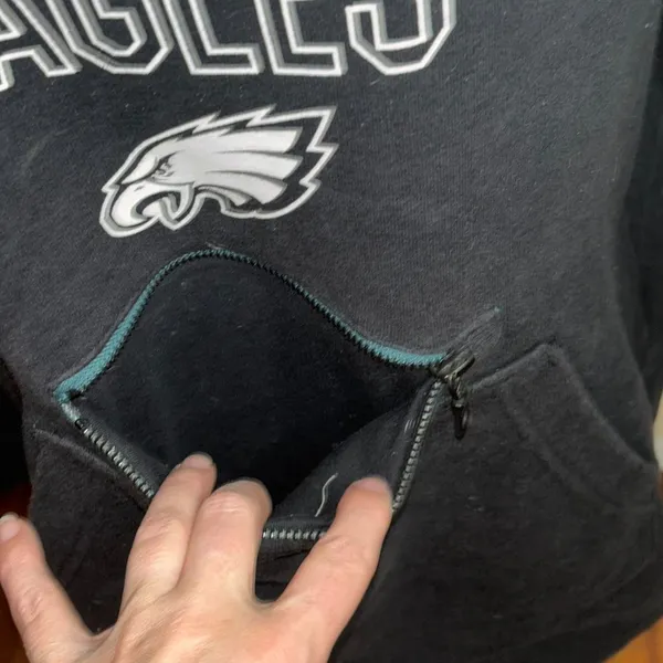 Philadelphia Eagles pull over - Image 3