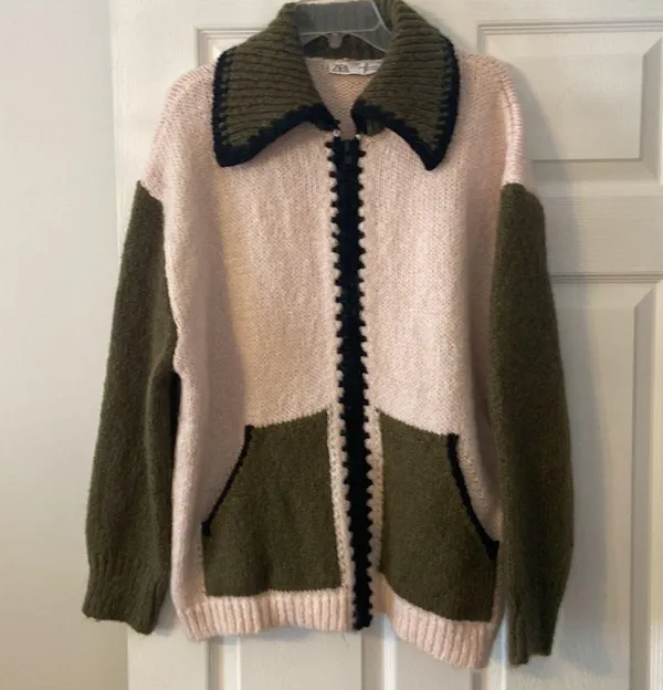 Zara Pink and Olive Knit Sweater size XL length 26” bust 48” zipper front - Image 7