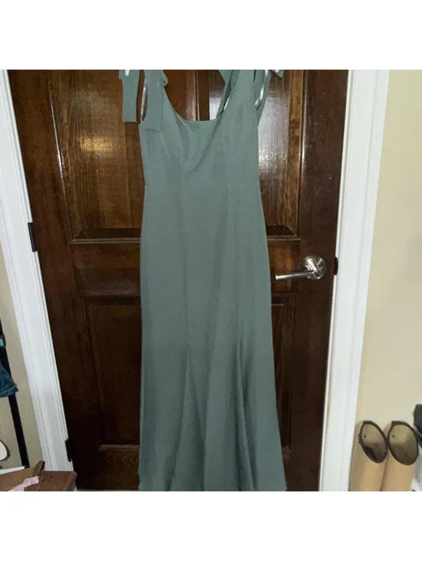 Revelry Nicole Crepe Dress - Image 3