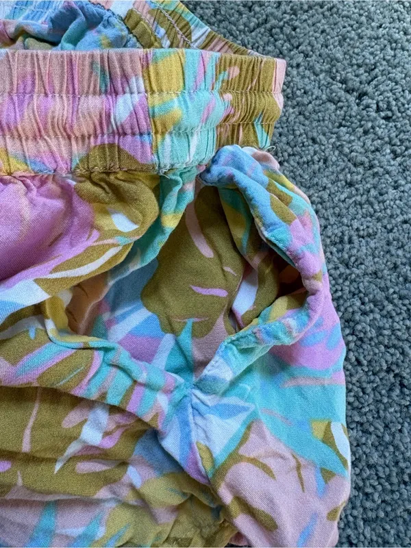 Billabong Tropical Print Shorts Pastel Colored Palm Leaf Pattern Size S Beachy - Image 8