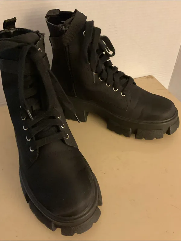 Steve Madden women black canvas nylon platform Combat Boots US 8 - Image 4
