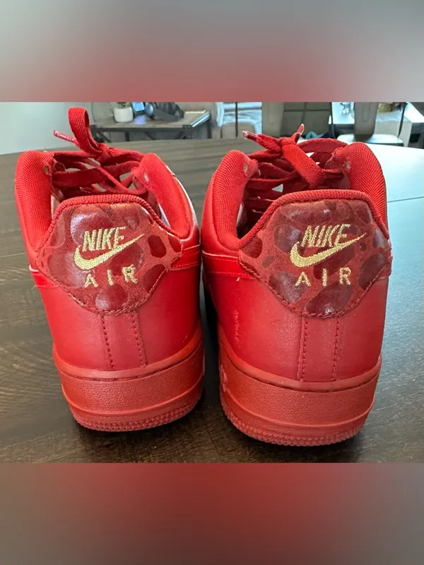 Nike Air Force 1 AF1 Valentine's Day Limited Edition Red Sneakers US Size 9 - Image 4