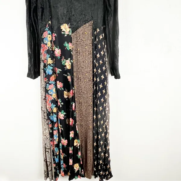 LEW MAGRAM Black Velour Long Sleeves Mixed Prints Maxi Dress Medium Boho Casual - Image 8