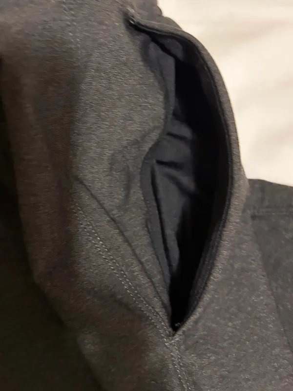 comfortable and soft athletic joggers/lounge pants from Kirkland Signature Large - Image 4