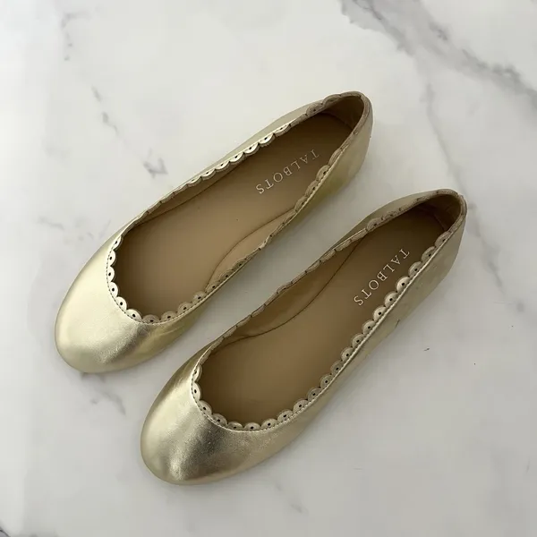 Talbots Penelope Gold Metallic Leather Scalloped Ballet Flats Size 7 Preppy chic - Image 2