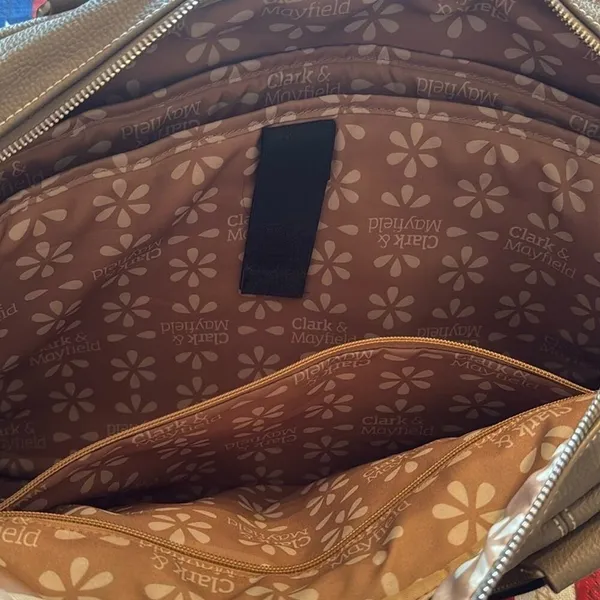 Taupe Laptop Bag with Sophisticated Design - Image 9