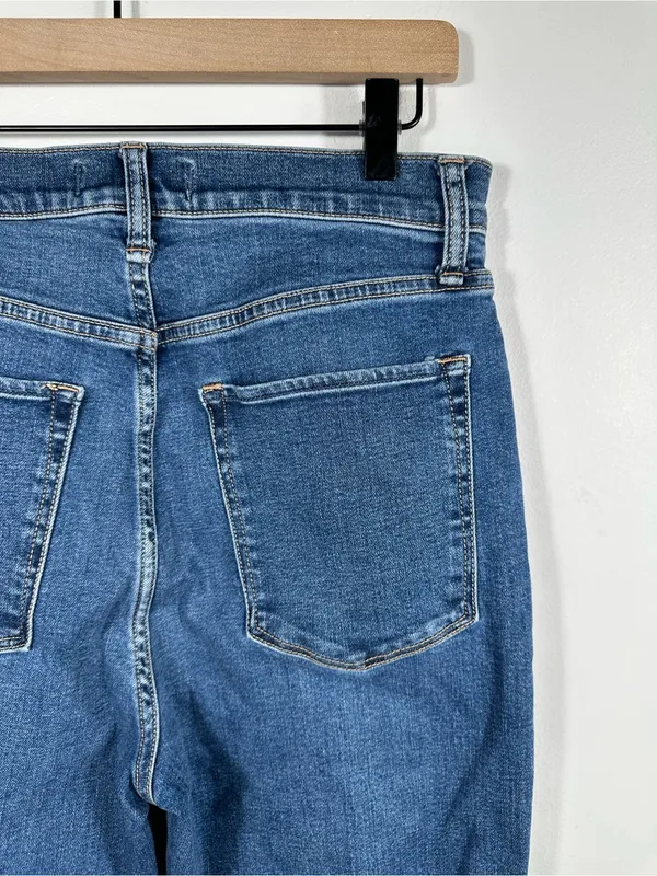 Abercrombie &‎ Fitch The Flare Ultra High Rise Jeans Medium Wash Size 30 Long - Image 8