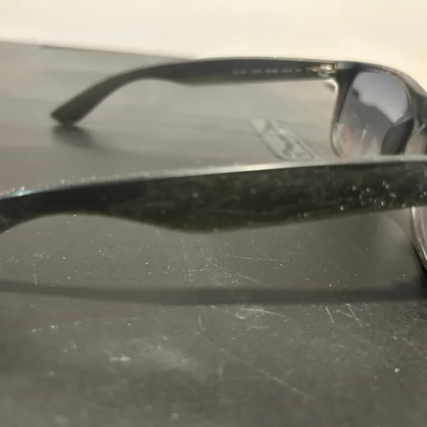 Ray-Ban Classic Black Frame is in Fair Shape. Finishing is off. - Image 12