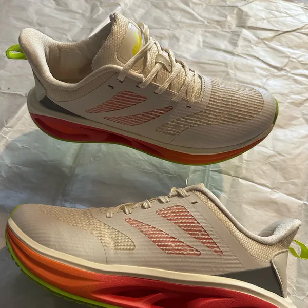 Avia White and Red Athletic Shoes - Image 3