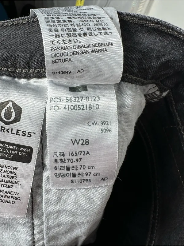 Levi’s Premium 501 Original Black Distressed Denim Cutoff Shorts‎ 28 - Image 10