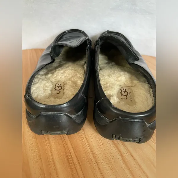 UGG Classic Clog Slip On Black Leather Size 8 - Image 6