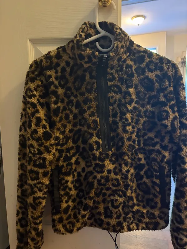 New boundaries cheetah print quarter zip  - Image 3