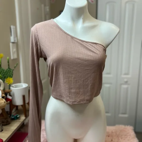 Shorts and top two piece set Tan Size L - Image 6