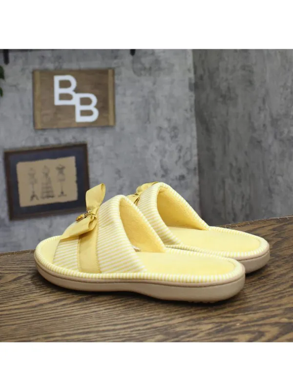 NEW Isotoner Womens Charm Pineapple Fruit Slide Slippers F9881 Yellow L (8.5-9) - Image 2
