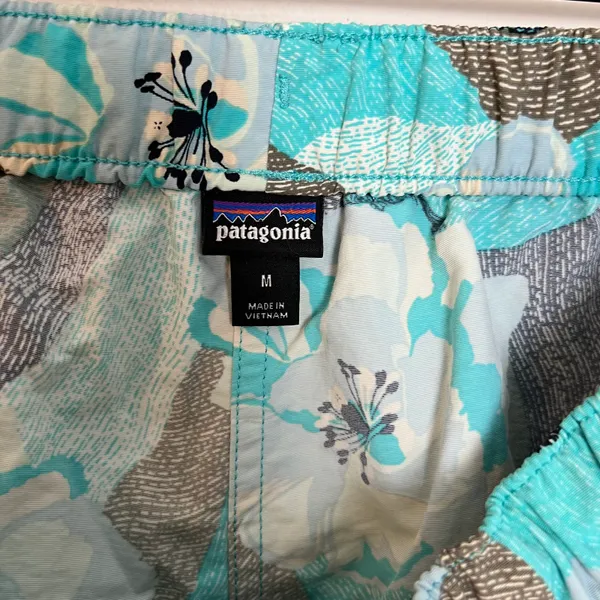 Patagonia - Barely Baggies Shorts 2.5” Outdoors Hiking Climbing Nature - Image 6