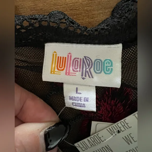 NWT - L - LULAROE - Elegant Black and Red Lace Robe - Image 8