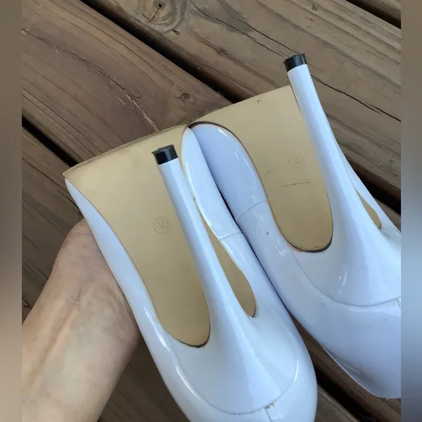 Stylish stiletto heel pump 🌹 White Size 9 - Image 9
