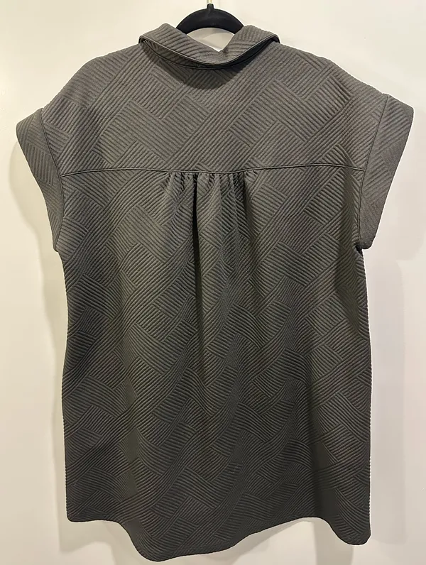 Entro Quilted Relaxed Fit Button-Detail Mini Dress - Image 6