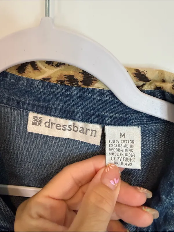 Dressbarn VTG Denim Blouse Top Giraffe Appliques Shirt Beaded Embroidered Med - Image 4