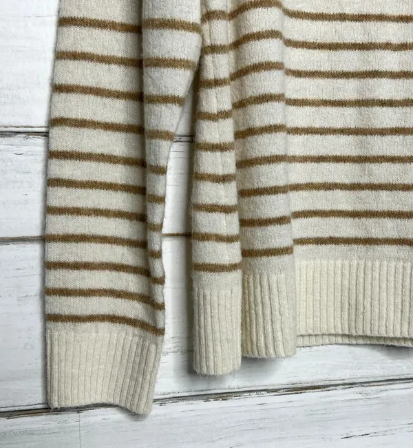 Abercrombie & Fitch Mock Neck Stripe Sweater Size Large - Image 4