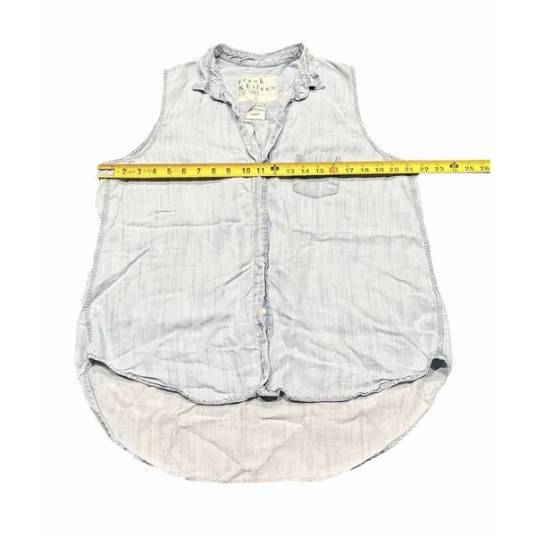 Frank & Eileen Fiona Sleeveless Button Up Shirt Women's L Chambray - Image 6