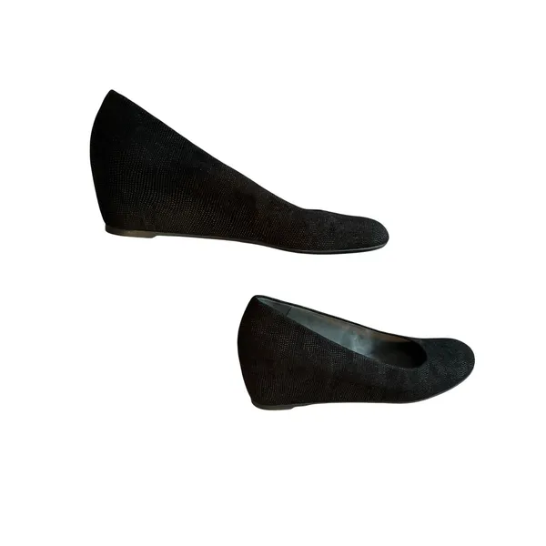 Stuart Weitzman Women Black Textured Shimmer Wedge Pumps Size 9N Made in Spain - Image 4