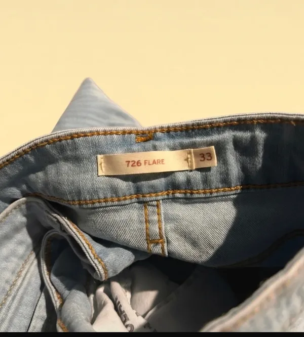 Levi’s Bell-Bottom Jeans - Image 3