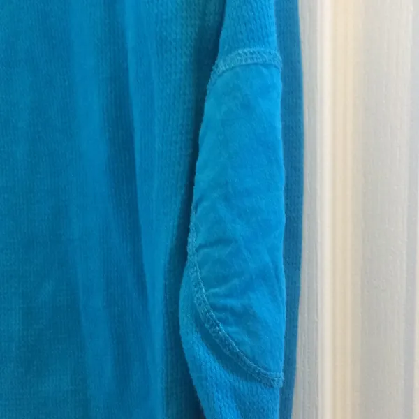 FINAL MARKDOWN UNIQUE ladies top medium 10/12 Blue - Image 5