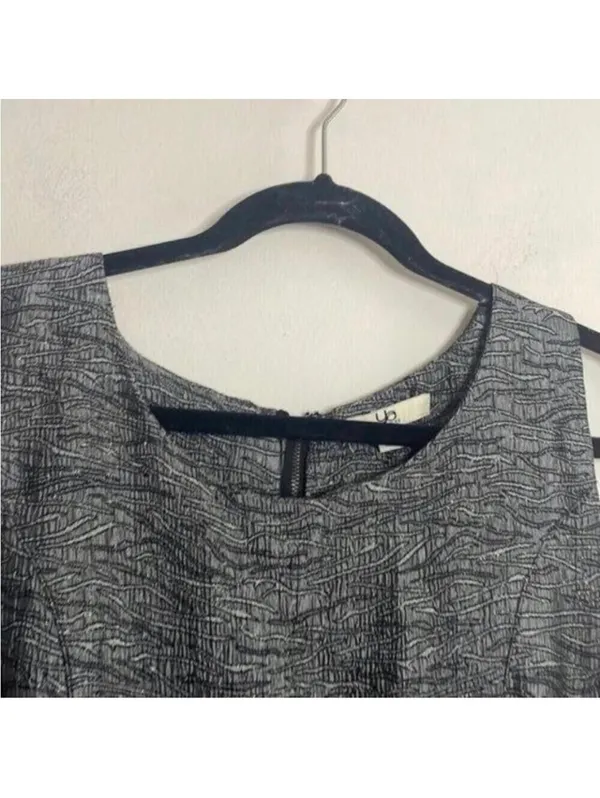 Ya Los Angeles Grey Patterned Metallic Thread Sleeveless Fit and Flare Dress - Image 2