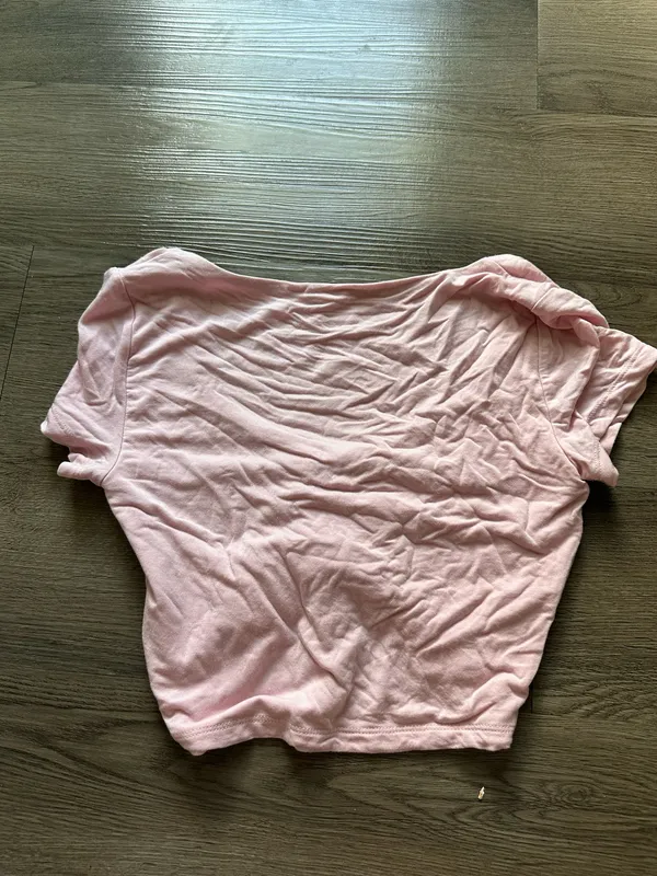 Aritzia Wilfred pink crop top - Image 2