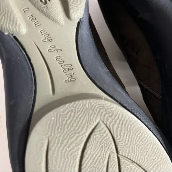 CLARKS In Motion Shoes Walking Comfort Lace Up Olive Nubuck Leather Size 10 N - Image 7