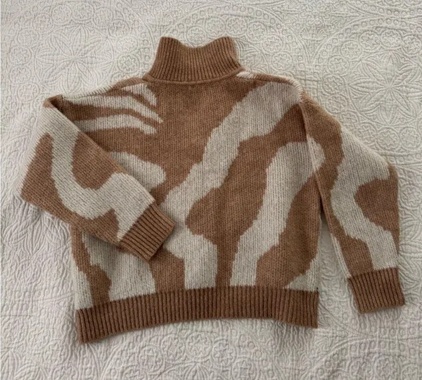 Amazon Sweater - Image 3