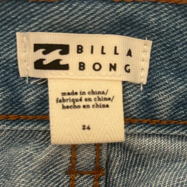 Billabong Drift Away Women's Denim Shorts - Image 3