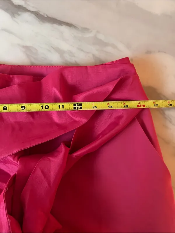 New York & Company Hot Pink Tie Waist Cropped Pants Size Medium - Image 6