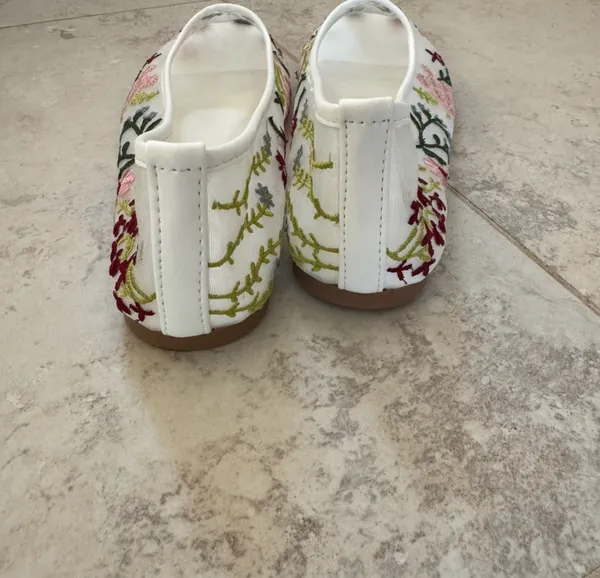 Steve Madden Slip-On Shoes - Image 2
