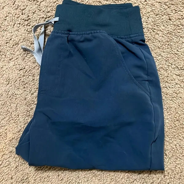 FIGS Catarina + High Waisted Zamora Jogger Scrubs Matching Set Dark‎ Harbor XS/S - Image 9