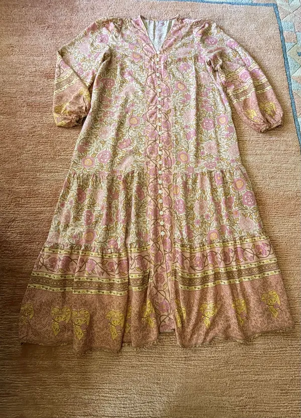 Women’s Boho Floral Maxi Dress Size M Pink Button Front Long Sleeve Rayon - Image 4