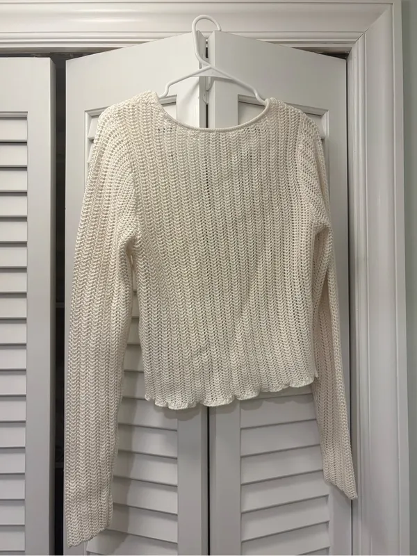 Abercrombie & Fitch Long-Sleeve Crochet Scoopneck Top Cream Size Medium NWT - Image 4