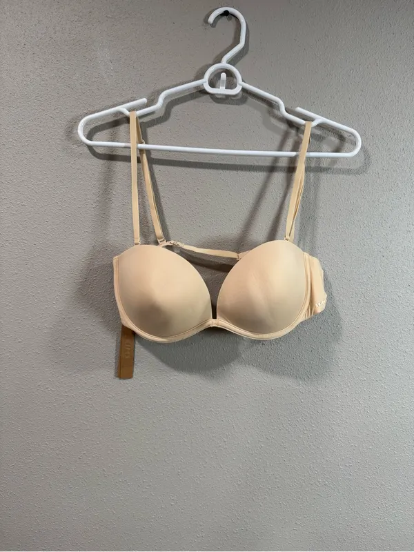 NWT Skims Multi-Way Bra 36C - Image 8