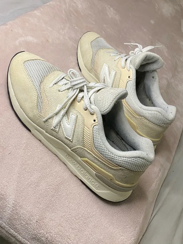 New Balance 997H Sneakers shoes size women 10 men’s 8.5 - Image 2