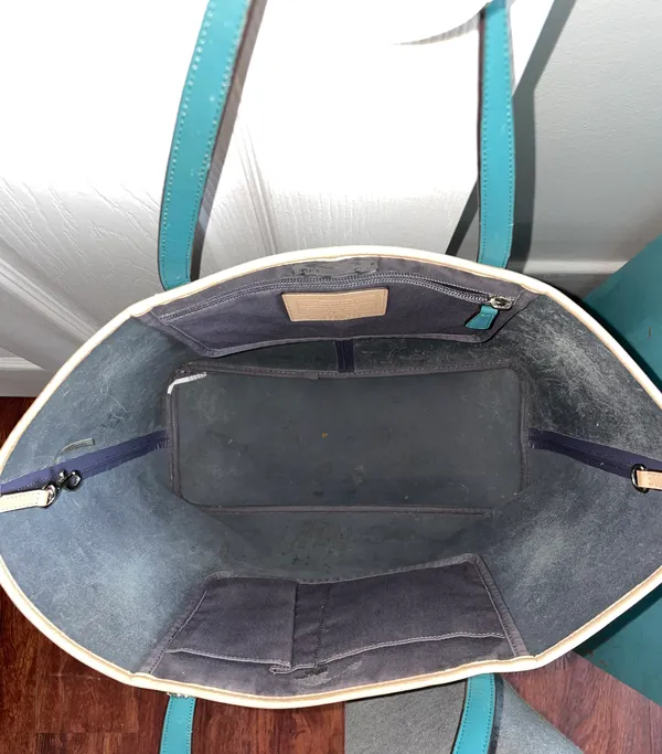 Coach Tote Purse - Image 5