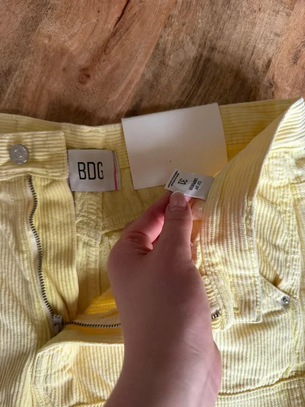 BDG Shorts - Image 2