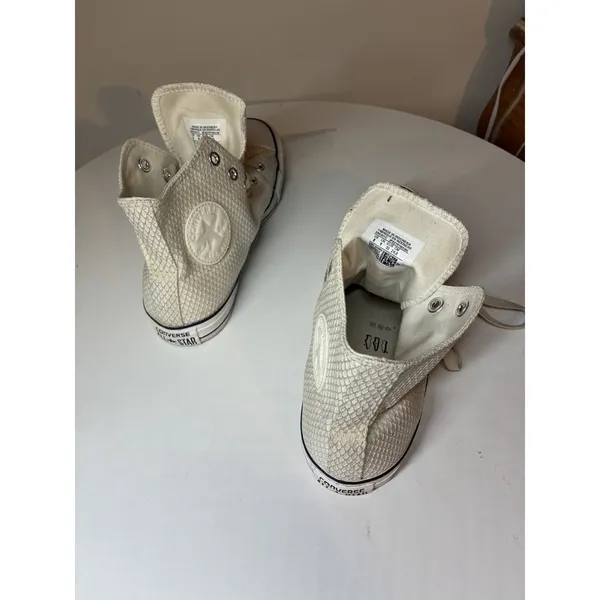 Women's Converse Size 8 Chuck Taylor All Star Hi Snake Skin Woven White Waffle‎ - Image 4