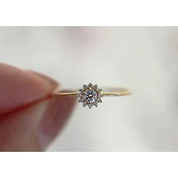 14k Gold Filled Micro Simulated Diamond Sunflower Ring‎ Size 7 - Image 13