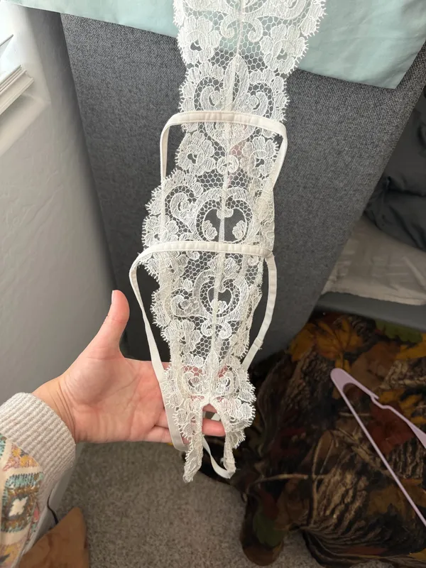 Victoria's Secret White Lace Strappy Lingerie Bodysuit – Large - Image 4